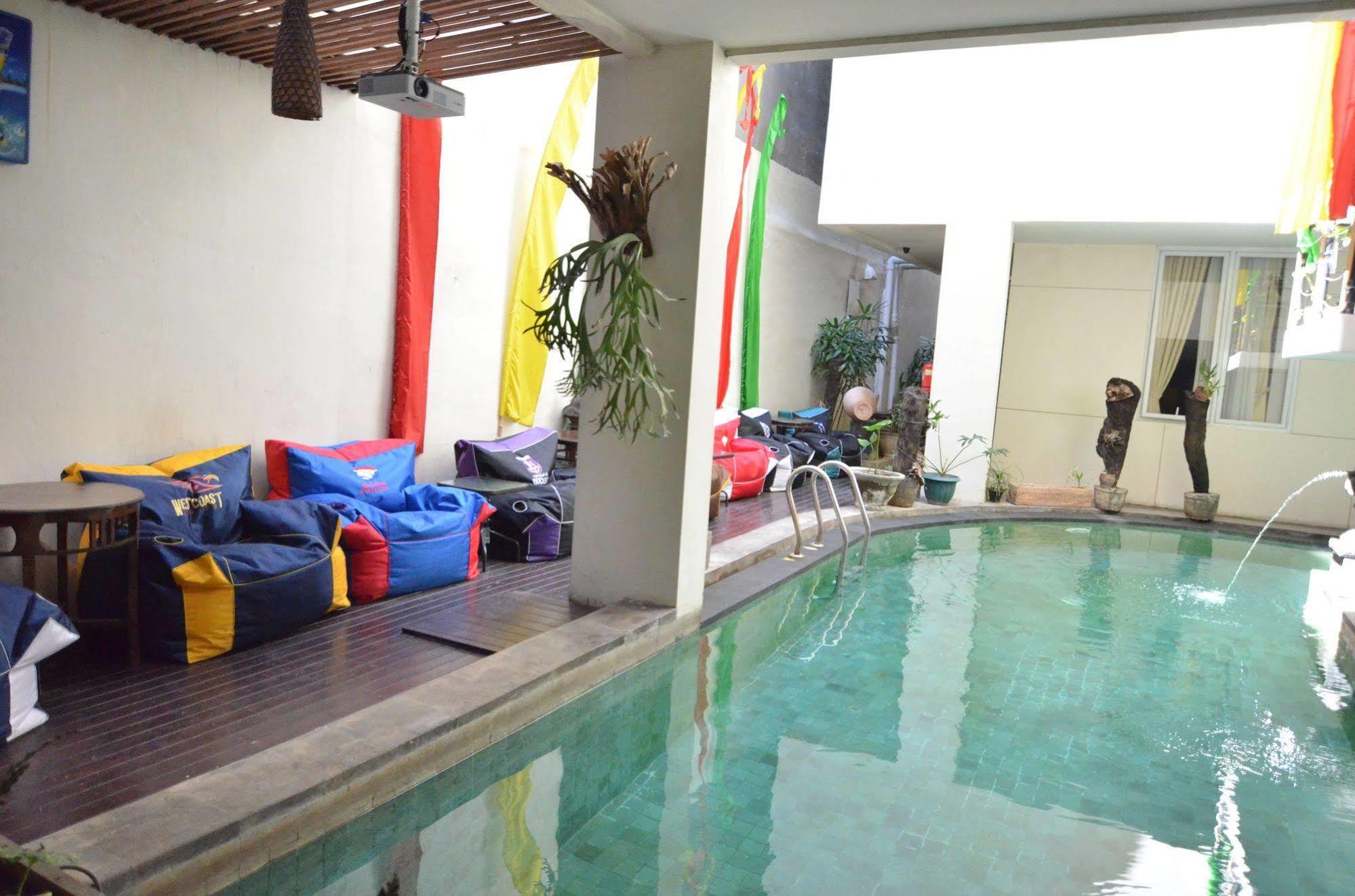 Jocs Boutique Hotel Легиан Экстерьер фото